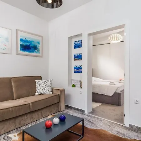 Apartament Rona Luxury Skarpina *