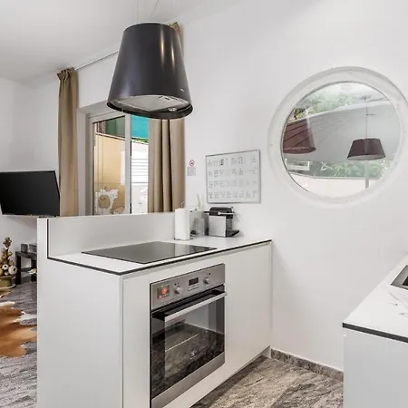 Rona Luxury Skarpina * Opatija
