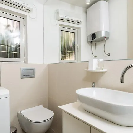 Apartament Rona Luxury Skarpina